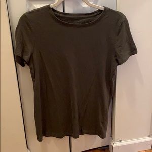Universal Threads Plain Green T shirt
